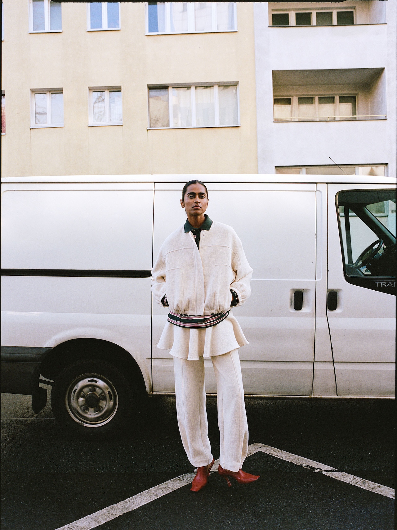 EDITED Nyt i Bukser 'Bianca' beige