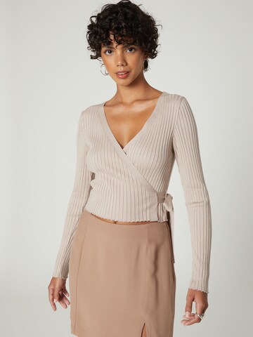 A LOT LESS Shirt 'Teresa' in Beige: front