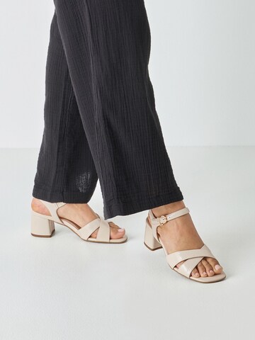 Tamaris Sandal in Beige