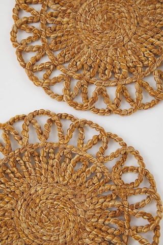 Set de table Trendyol en beige