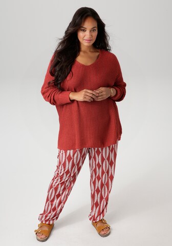 Aniston Sweater in Red
