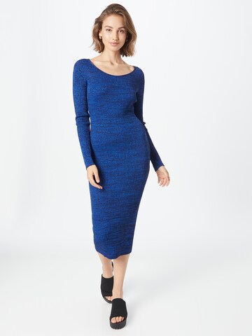 mbym Úpletové šaty 'Brella' – modrá: přední strana