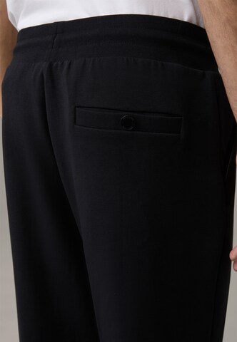 STRELLSON Regular Trousers 'Dante' in Black