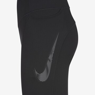 Nike Sportswear Skinny Sporthose 'FAST' in Schwarz
