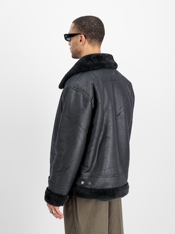 juoda ALPHA INDUSTRIES Žieminė striukė 'B3 FL'