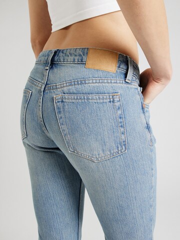 WEEKDAY Bootcut Farkut 'Nova' värissä sininen