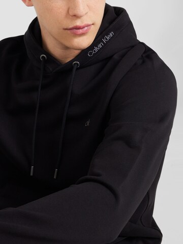 Sweat-shirt Calvin Klein en noir
