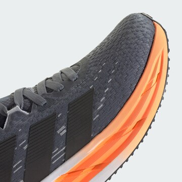 Scarpa da corsa 'ADISTAR 4' di ADIDAS PERFORMANCE in grigio