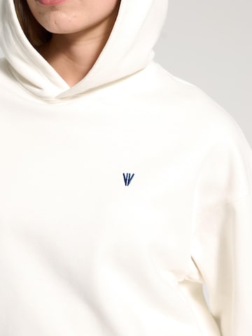 NOWIHT Sweatshirt 'Lucienne'‌‌‌‌‌‌‌ in Weiß