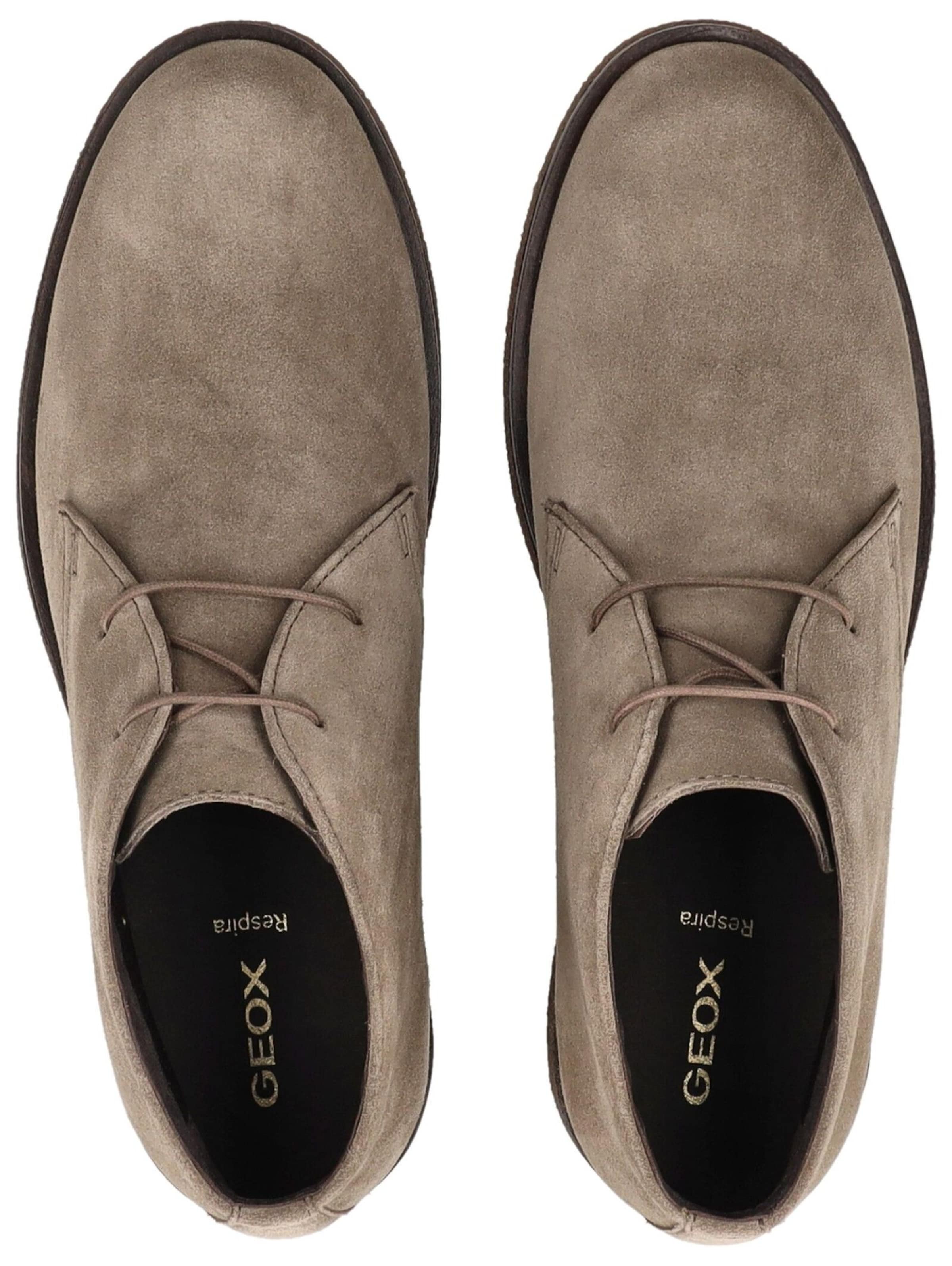 Stivale stringato di GEOX in grigio