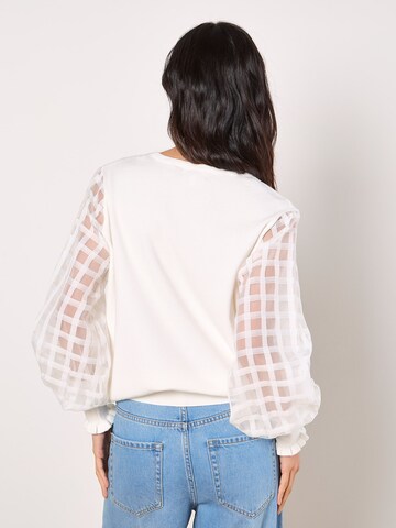 Pull-over ' ' Apricot en blanc