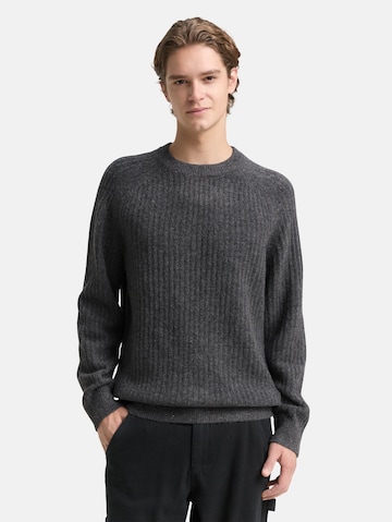 TOM TAILOR DENIM Pullover in Grau: Vorderseite