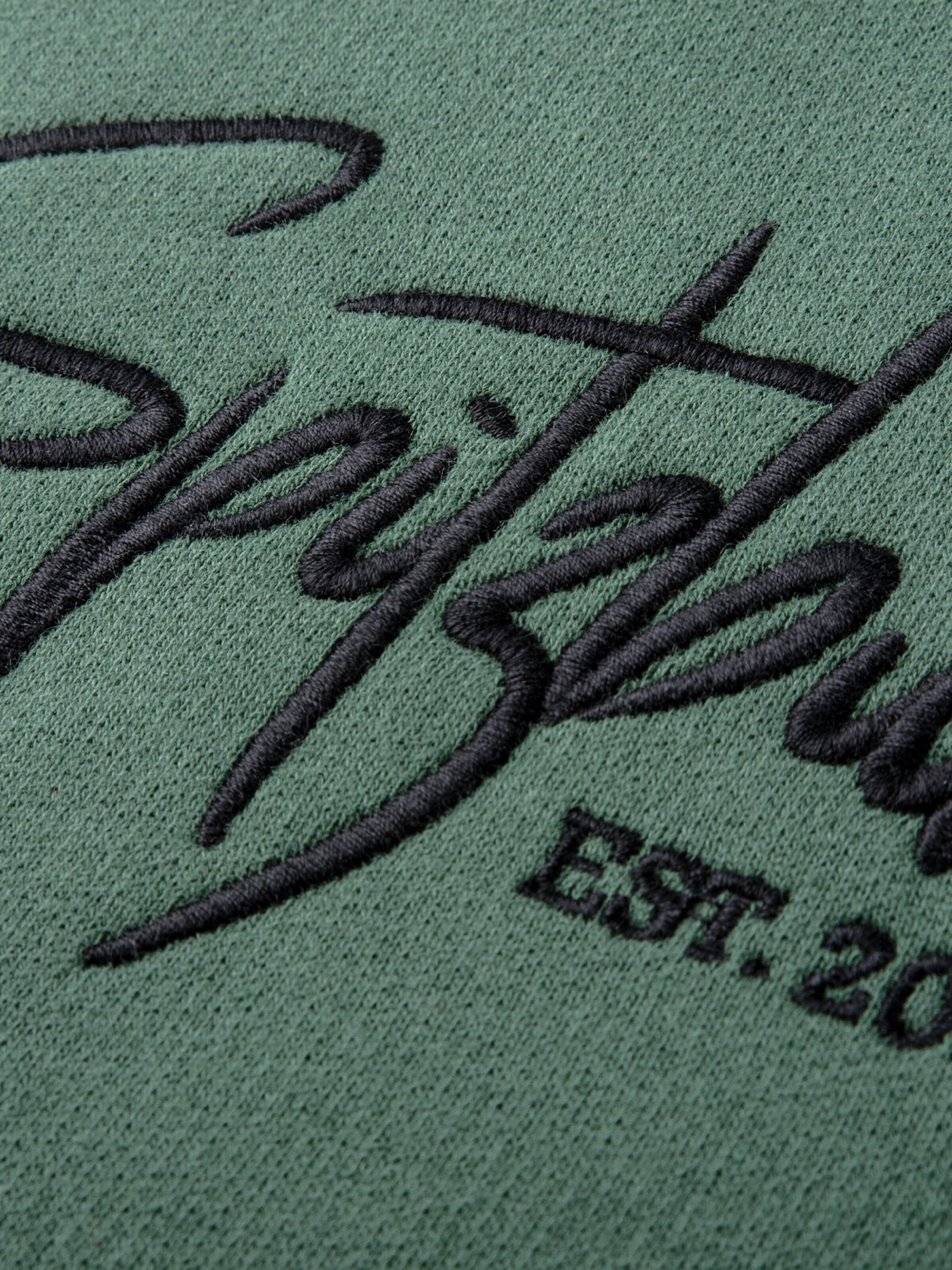 T-Shirt 'Dots Sports' SPITZBUB en blanc