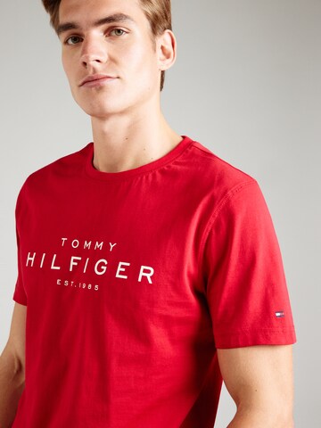 Maglietta di TOMMY HILFIGER in rosso