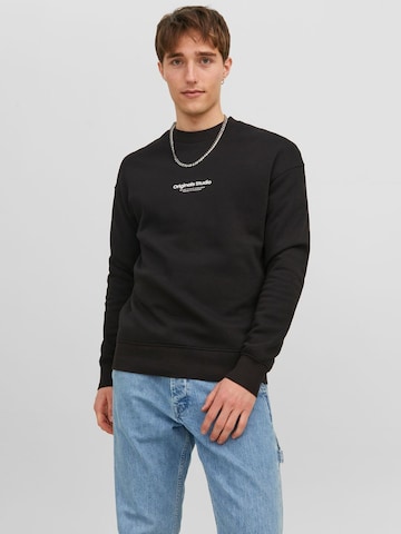 Sweat-shirt 'Vesterbro' JACK & JONES en noir : devant