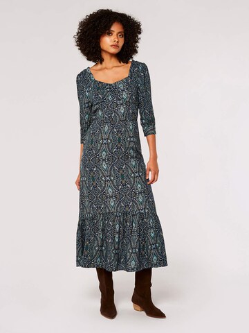 Robe Apricot en bleu : devant