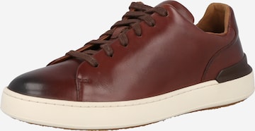 Baskets basses CLARKS en marron : devant