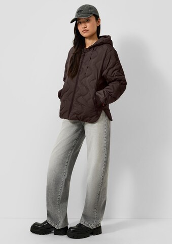 QS Between-Season Jacket in Brown: side