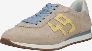 Baskets basses ARA en beige : devant