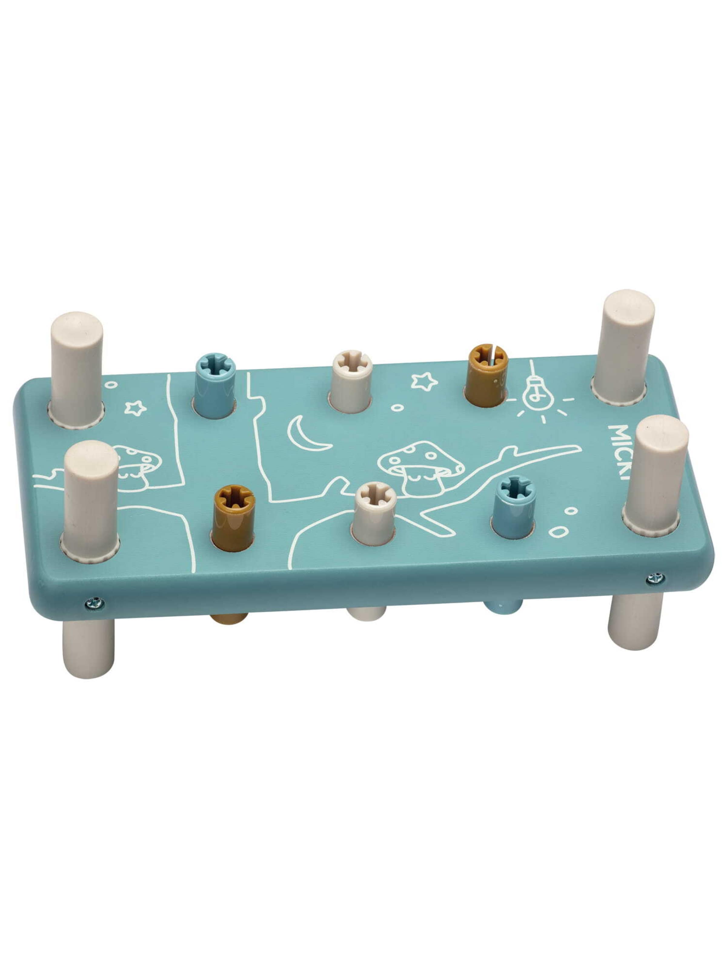 Micki Klopfbank in Blau: Vorderseite