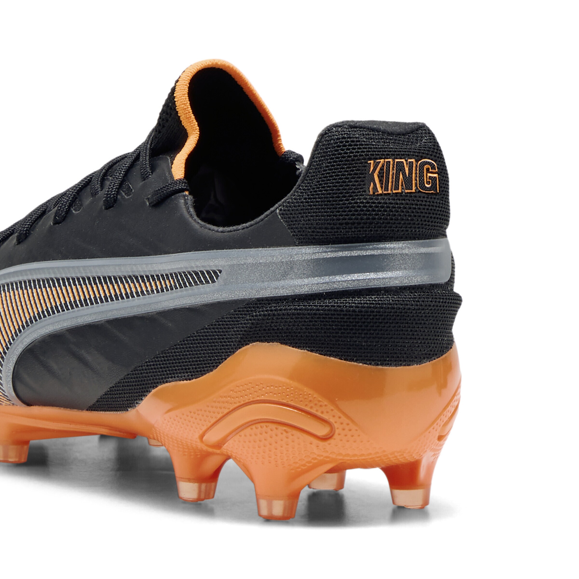 PUMA Soccer shoe 'King Ultimate' in Black