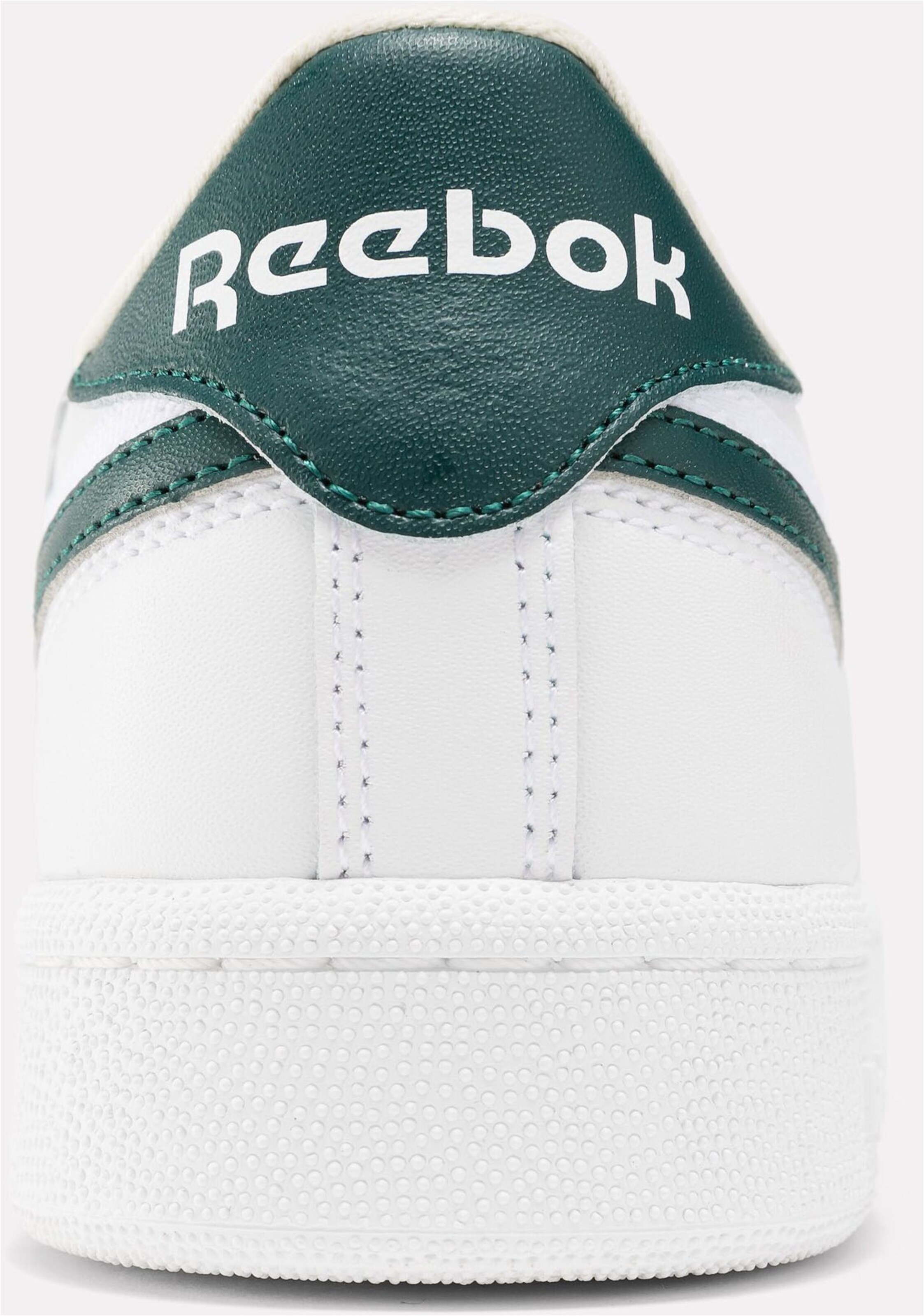 Reebok Tennarit 'CLUB C REVENGE' värissä valkoinen