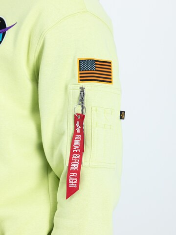 ALPHA INDUSTRIES Sweatshirt 'Space Shuttle ' in Geel