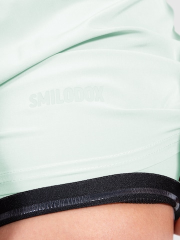 Smilodox Loosefit Shorts 'Advance Pro' in Grün