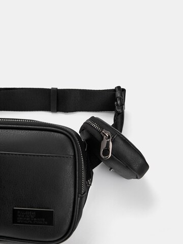 Pull&Bear Belt bag in Black