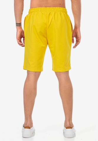 Redbridge Regular Pants in Yellow