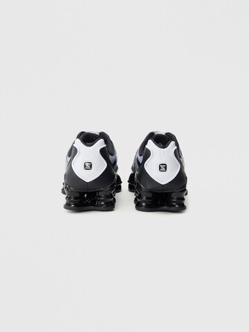 Nike Sportswear Сникърси 'Shox' в черно