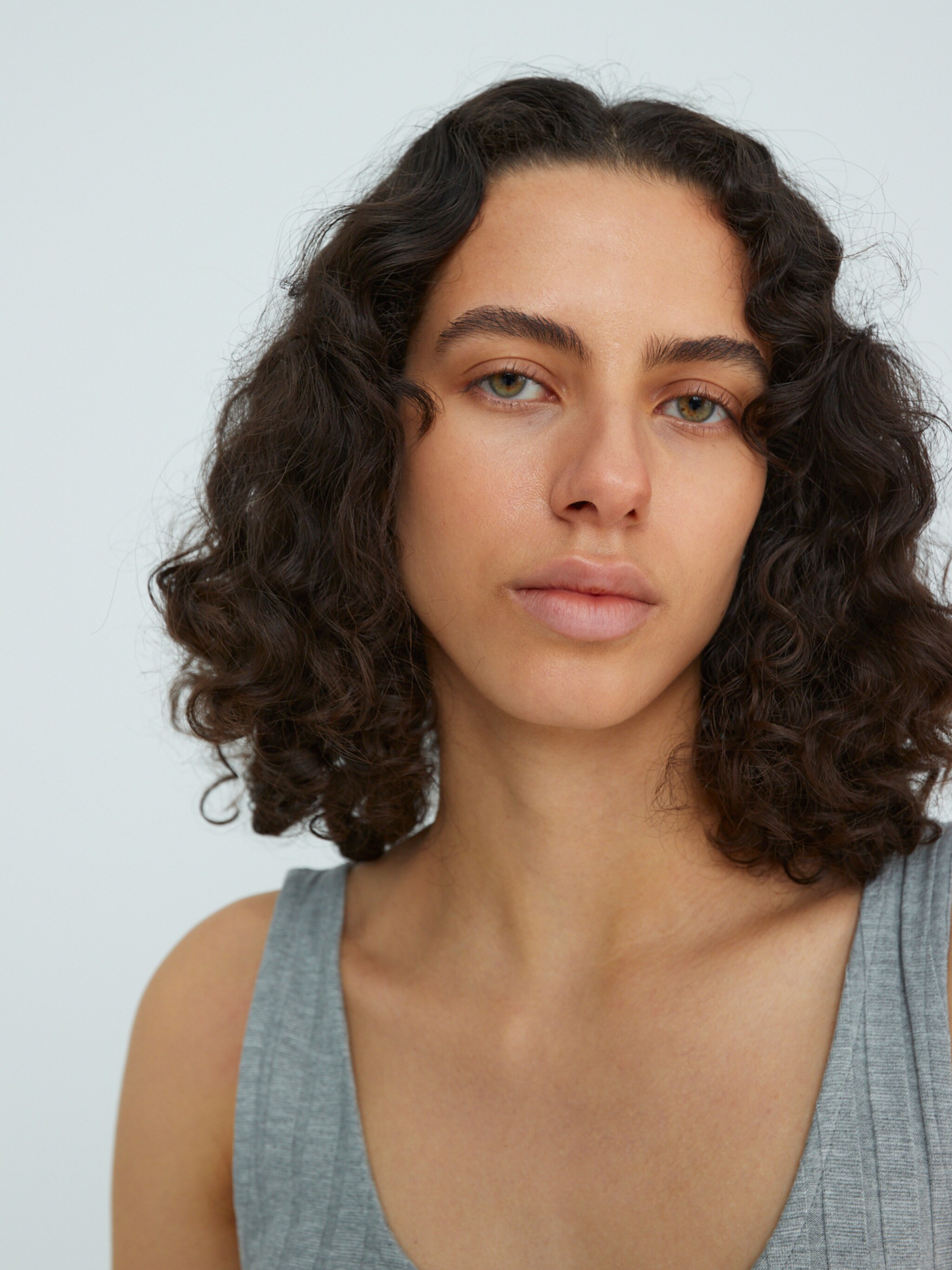 EDITED Produkte Kleid 'Shenay' graumeliert