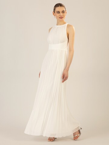 APART Chiffonkleid in Weiß
