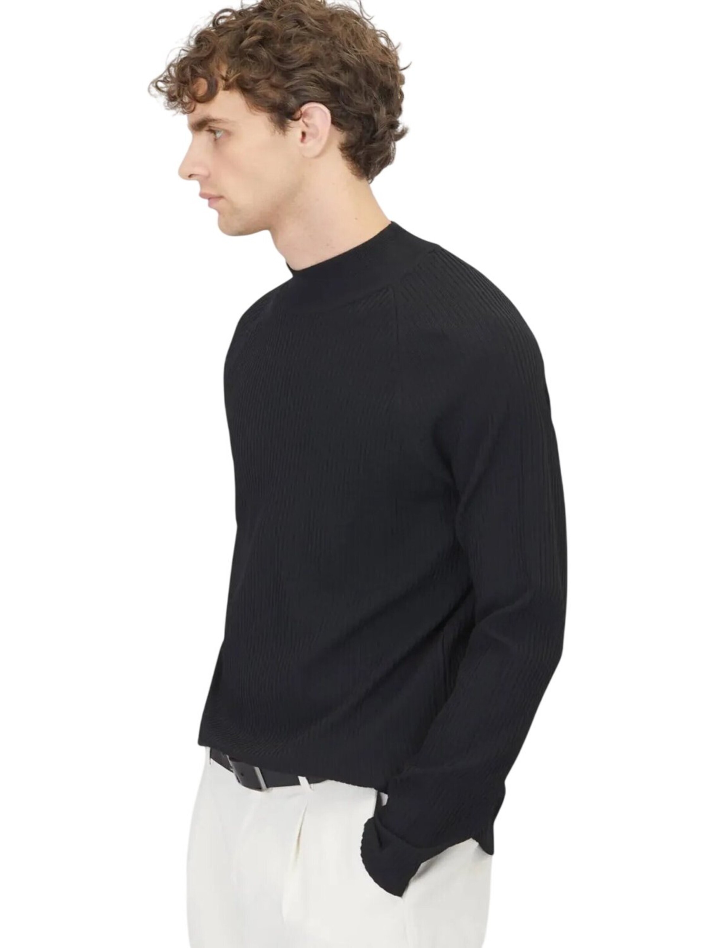 Ramsey Knit Cardigan in Black