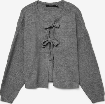 Cardigan 'VMBOOM' VERO MODA en gris : devant
