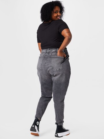 Calvin Klein Jeans Curve Tapered Jeans in Grijs