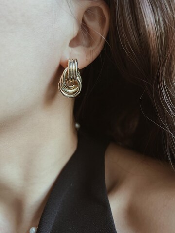 Kamakula Earrings 'Love Knot' in Gold
