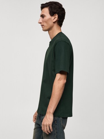 MANGO MAN T-shirt 'ANOUK' i grön