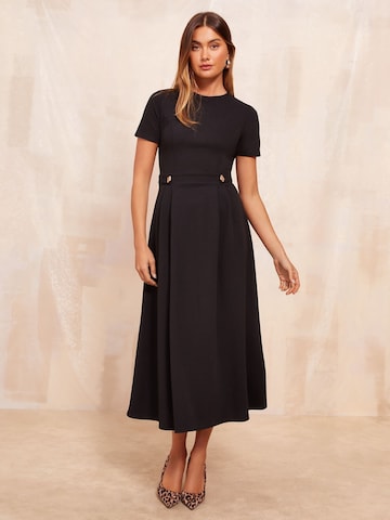 Friends Like These Kleid in Schwarz