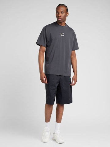 Tricou 'AIR' de la Nike Sportswear pe gri