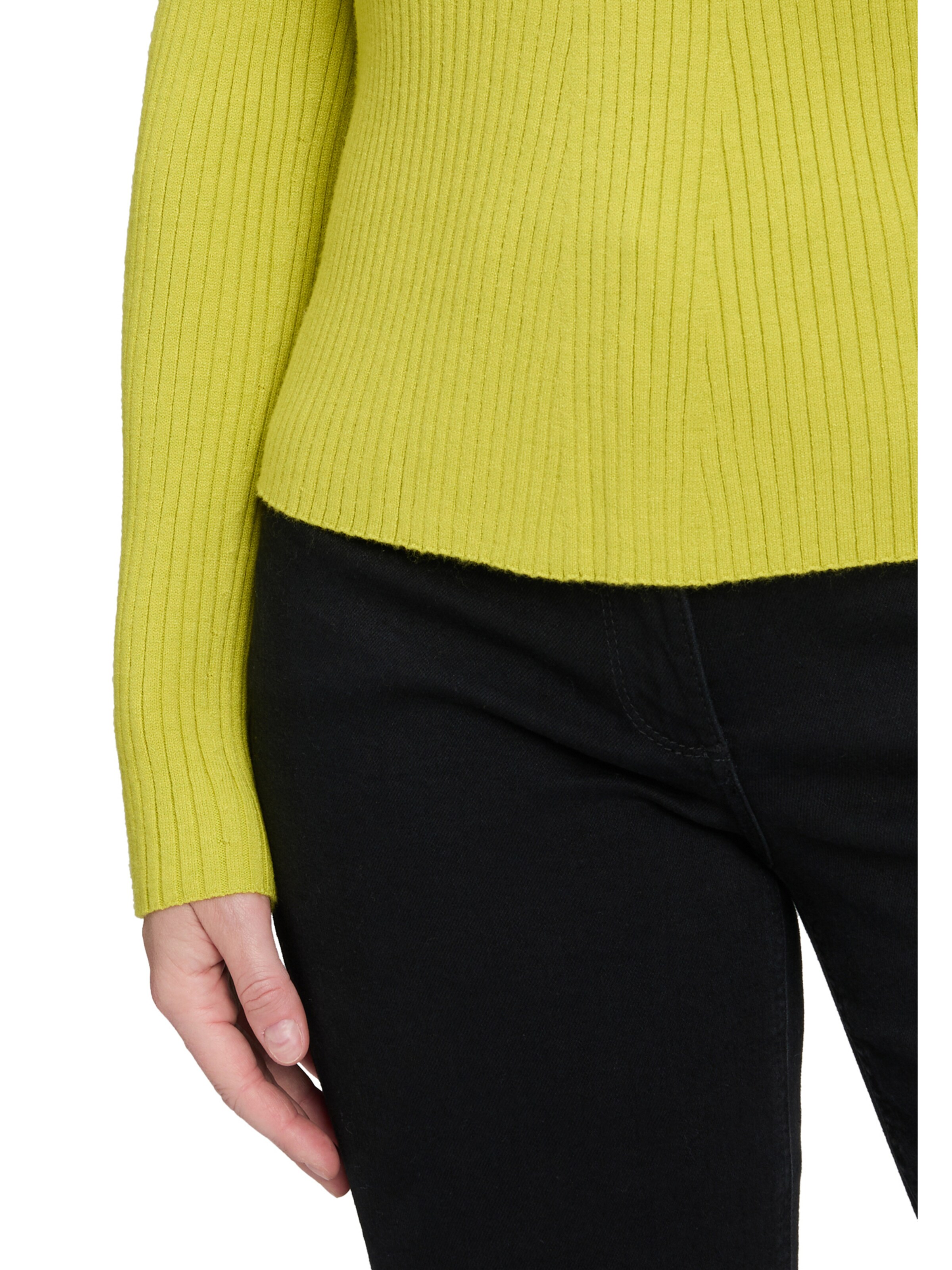 Betty Barclay Sweater in Green