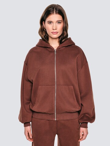 BIG STAR Sweatjacke 'MARTA' in Braun: Vorderseite