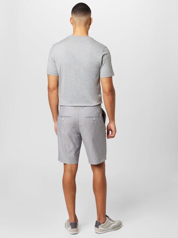 BOSS Black Regular Shorts in Grau