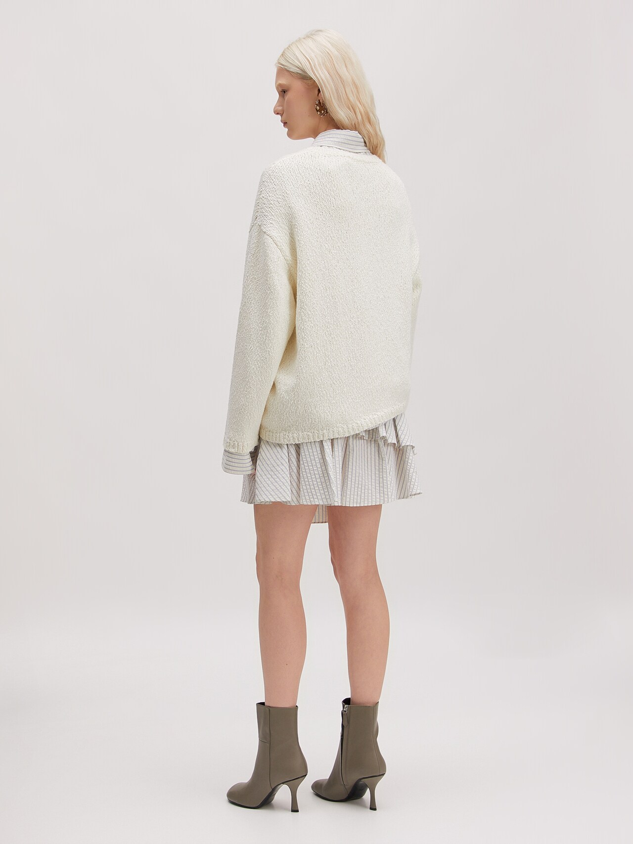 EDITED Pullover 'Chelsea' creme