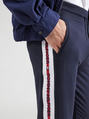 TOMMY HILFIGER Alt kitsenev Püksid, värv sinine