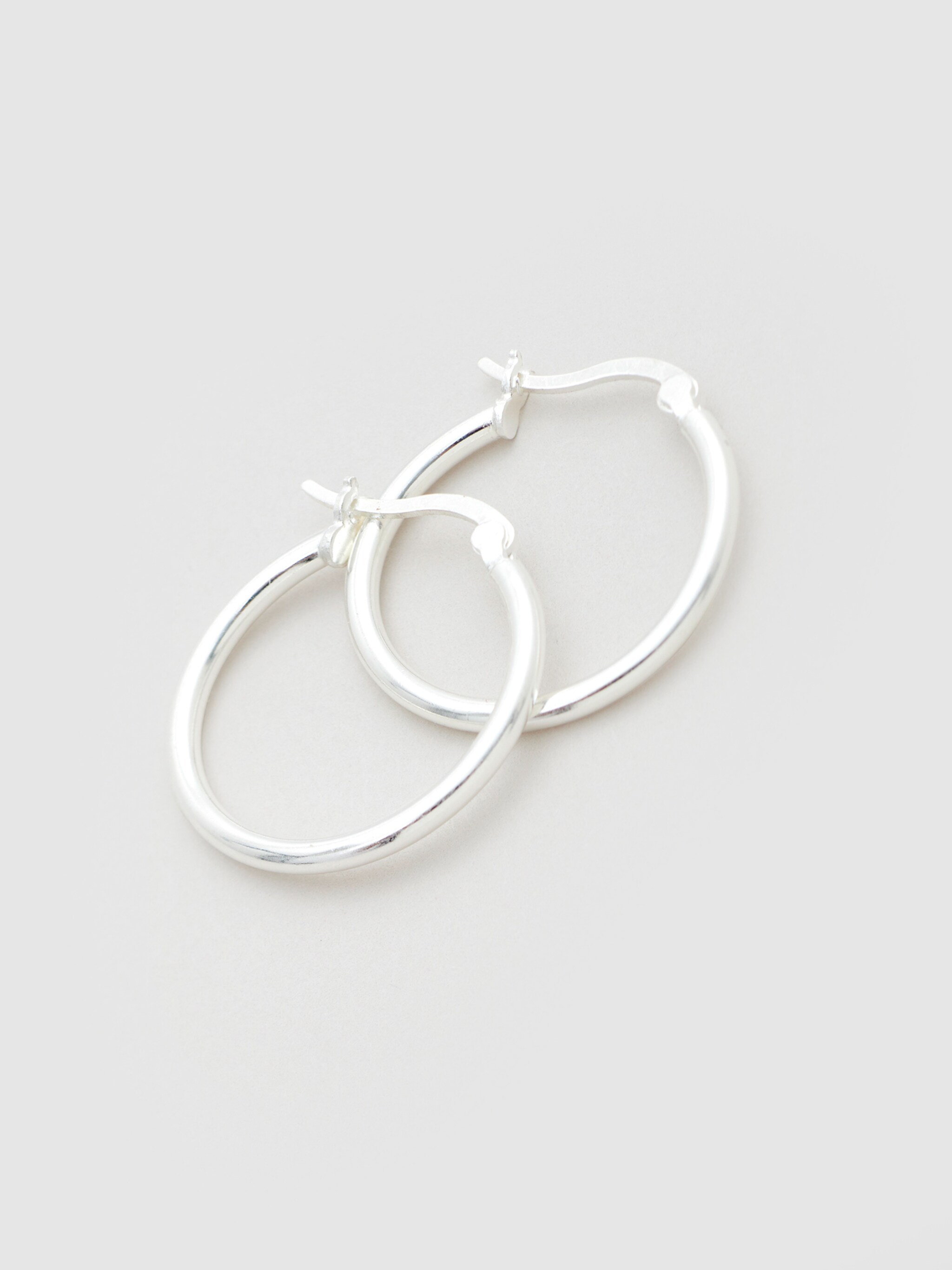 EDITED Producten Oorbellen 'Ariya' Zilver
