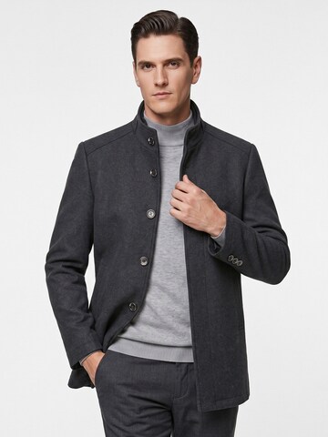 Manteau d’hiver 'Winterkern' ALLTHEMEN en gris : devant
