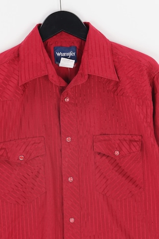 WRANGLER Button Up Shirt in M in Red