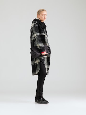 GAP Between-Seasons Coat in Black