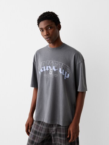 T-Shirt Bershka en gris : devant